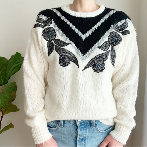 Vintage Graphic Black White Sweater Promptu Beaded M - Picture 3 of 12